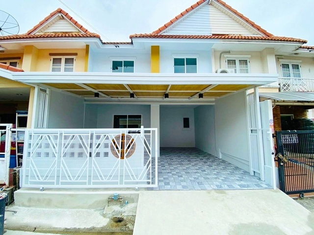 รูป ตลาดนิคมบางปู 800 ม ใหม่ทั้งหลัง สวย18 ตร.วา.145ตร.ม. 3นอน 2น้ำ แพรกษา-นิคมบางปู บางปูกอล์ฟ แอนด์ สปอร์ต 1.9กม. ทาวน์เฮ้าส์ 2 ชั้น - รูปที่ 1/8