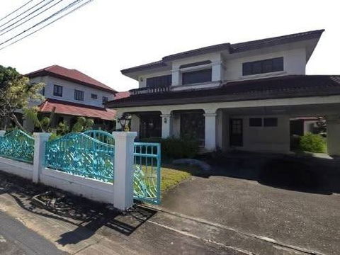 ขาย หมู่บ้านนันทวัน วงแหวน-ปิ่นเกล้า 3 นอน 2 น้ำ หลังใหญ่ 250 ตร.ม. พิเศษเพียง 10.9 ลบ.เท่านั้น คุณสิ 092-559-5666 (037AGSI)