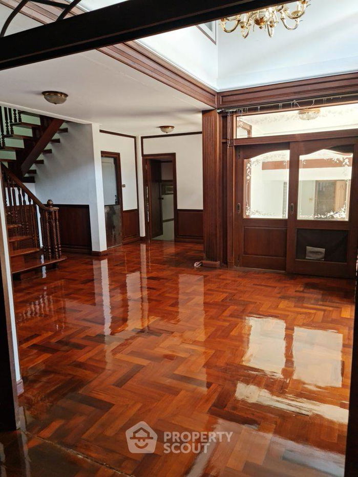 รูป บ้าน 5-ห้องนอน ใกล้ MRT รัชดาภิเษก (ID 2428705) - รูปที่ 6/9