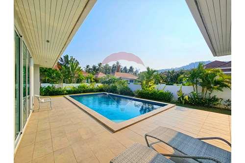 รูป [920601001-67] 3 Bed 2 Bath Private Modern Villa in Hua Hin Soi 88 For Sale - รูปที่ 13/38