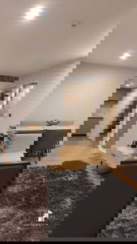 รูป  PM035932✨Flash Deal ✨Na Vara Residence Langsuan ( 2Bed 1Bath  62.21SQM.) พร้อมอยู่ ! เพียง 50,000 บาทต่อเดือน Tel.0981315848 @propmatch - รูปที่ 2/7