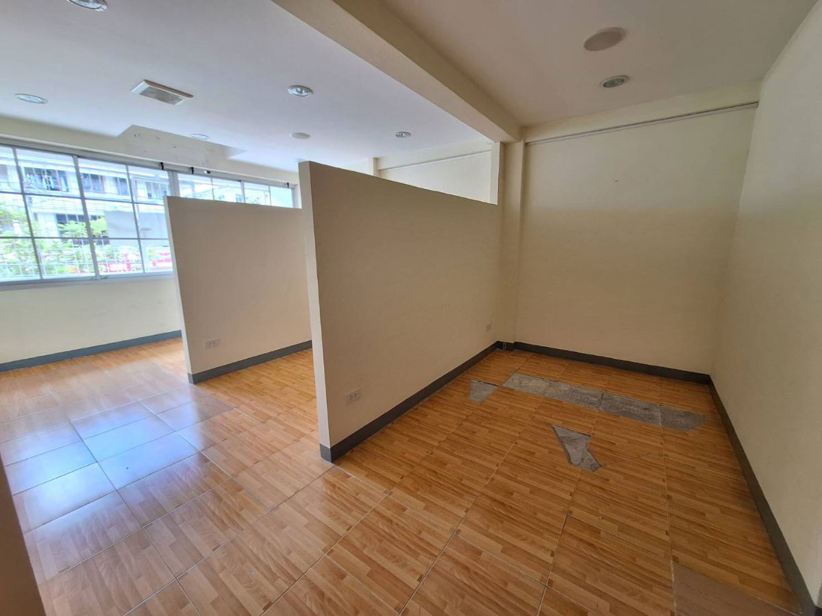 รูป ให้เช่า อาคารพาณิชย์ 4 ชั้น 2 คูหา เนื้อที่ 52 ตร.ว. โครงการธนบุรี คอมเพล็กซ์ พระราม 2 ใกล้เซ็นทรัลพระราม 2 ซอยพระราม 2 ซอย 60  - รูปที่ 22/39