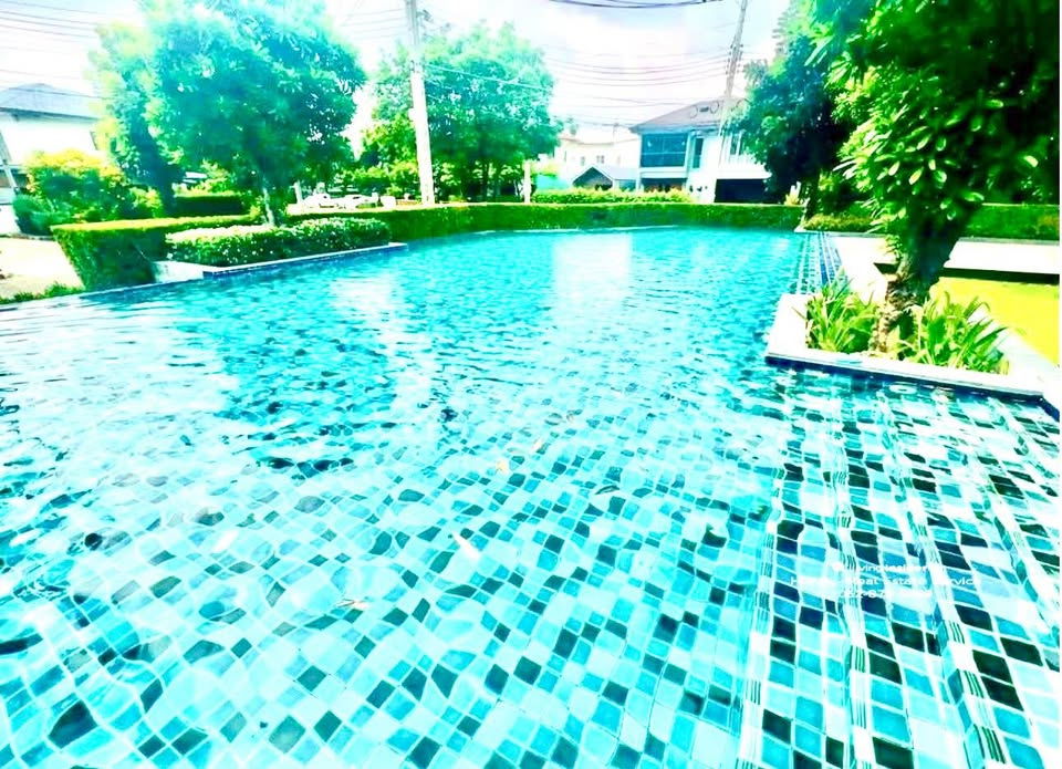 รูป HR3122ให้เช่าบ้านเดี่ยวหลังใหญ่ "ฮาบิเทีย วัชรพล" พื้นที่กว้าง 67 ตร.ว. เฟอร์นิเจอร์ครบ พร้อมเข้าอยู่ทันที!ทำเลดีเดินทางสะดวก - รูปที่ 3/9