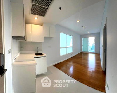 Condos for sale : 1-BR Condo at Condolette Ize Ratchathewi near BTS Ratchathewi (ID 2387553)