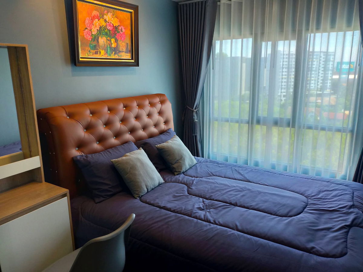 picture Regent Home 18 – Fully Partitioned Room, 11th Floor, Only 11,000 THB/month, Fully Furnished - 1/18