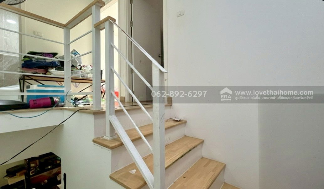 รูป ขายทาวน์เฮ้าส์ 2 ชั้น หมู่บ้านพฤกษาวิลล์104 ซอยเพชรเกษม81 พื้นที่ 19.3 ตรว. ขายราคา 2.39 ล้านบาท บ้านสวยหรู ตกแต่งพร้อมหิ้วกระเป๋าเข้าอยู่ได้เลย - รูปที่ 5/12