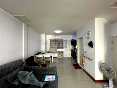 ทาวน์โฮม วิทยาลัยพยาบาลบรมราชชนนีศรีธัญญา : ขายทาวน์เฮ้าส์/ทาวน์โฮม  เดอะ ทรัสต์ ซิตี้ งามวงศ์วาน 25 บางเขน เมืองนนทบุรี นนทบุรี CX-92660 ✅ ทักไลน์ @connexproperty ตอบทันที ทีมงานมืออาชีพ ✅