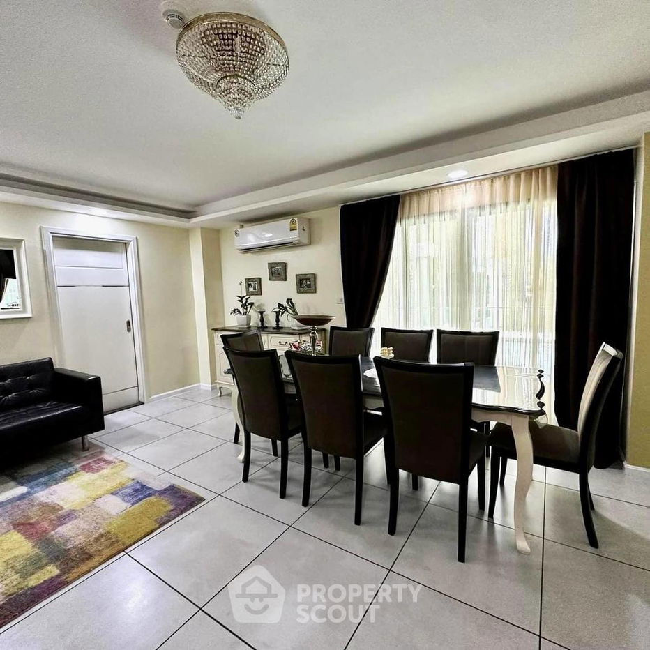 รูป คอนโด 2-ห้องนอน ที่ สยาม ออเรียนทัล ทรอปิคอล การ์เด้น ใกล้ ถนนพระตำหนัก พัทยา (ID 1845610) - รูปที่ 2/9