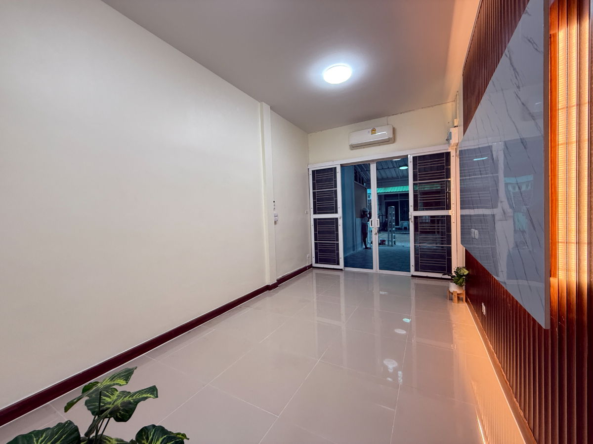 รูป The Money Me พระราม2-บางหญ้าแพรก บ้านรีโนเวทใหม่พร้อมอยู่ ราคาพิเศษ ฟรีค่าใช้จ่ายวันโอน - รูปที่ 5/13