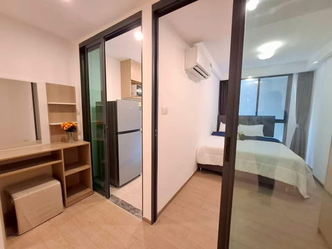 Cheapest in the project ‼️ For Rent 🔥 Regal Onnut - Srinakarin. 🐈 Closed system. Beautiful room. Fully furnished + washing machine included.📍