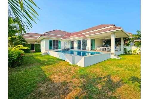 รูป [920601001-67] 3 Bed 2 Bath Private Modern Villa in Hua Hin Soi 88 For Sale - รูปที่ 9/38