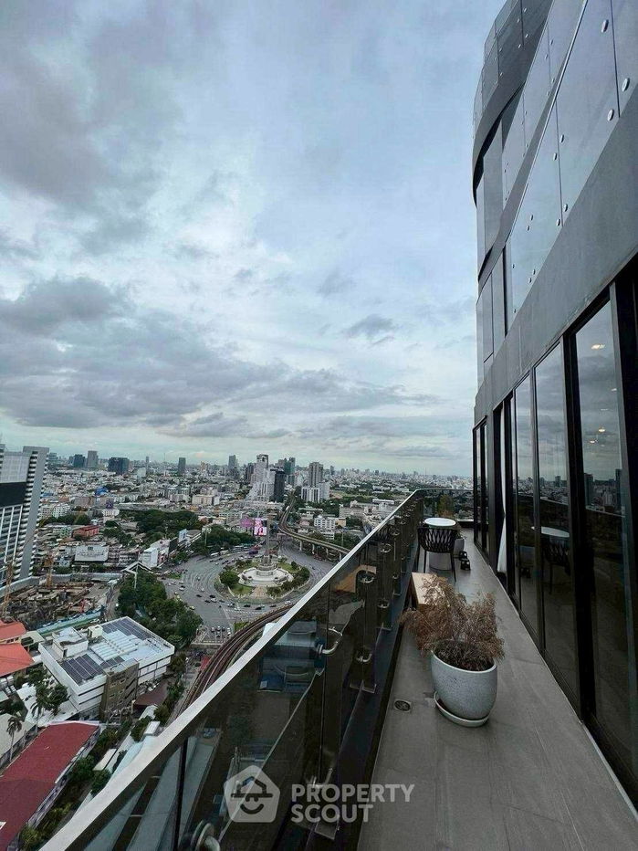 picture 2-BR Condo at Ideo Q Victory near BTS Victory Monument (ID 2510178) - 4/15