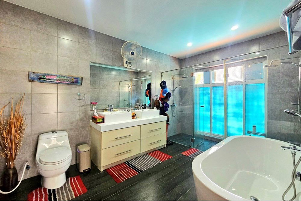 รูป [920601001-549] ขายบ้านเดี่ยว 3 ห้องนอน 3 ห้องน้ำ ในซอยหัวหิน 6 - รูปที่ 47/65