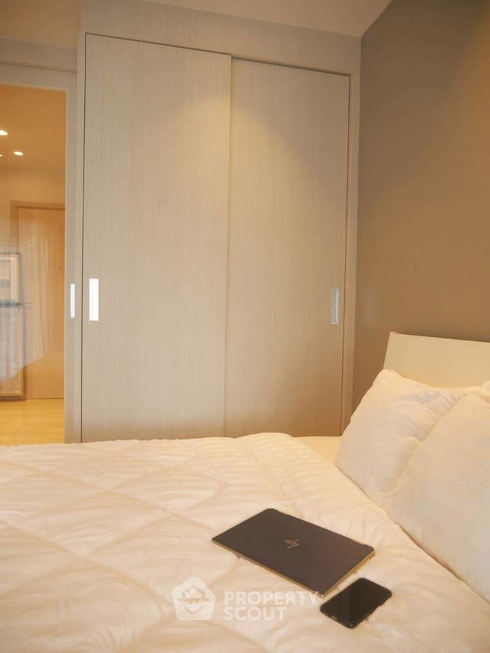 picture 1-BR Condo at Life One Wireless near BTS Phloen Chit (ID 320490) - 2/11