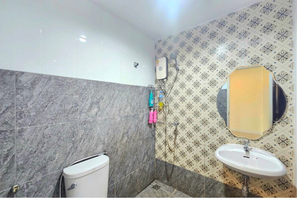 รูป [920601001-552] ทาวน์เฮ้าส์ 2 ชั้น 2 ห้องนอน 2 ห้องน้ำ ในซอยหัวหิน 102 สำหรับขาย - รูปที่ 11/21