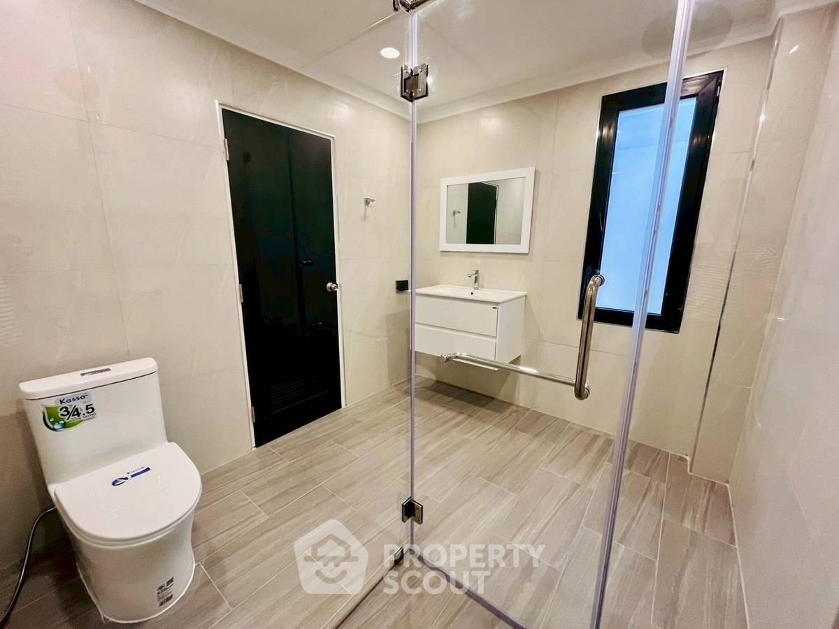 รูป บ้าน 4-ห้องนอน ที่ เซนสิริ มิดทาวน์ วิลล่า ใกล้ พัทยาใต้ (ID 2111203) - รูปที่ 9/13