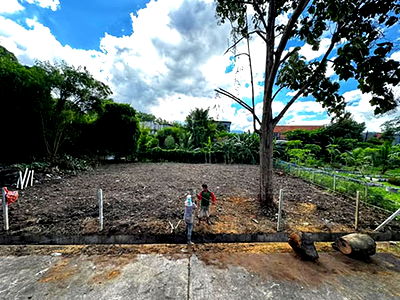 Land for sale Maejo University : Land for sale !!, Near MeeChok plaza ,Ruamchok market