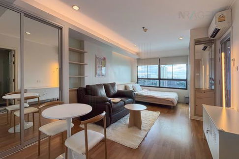 ขายคอนโด ลุมพินี เพลส พหลโยธิน-สะพานควาย อาคาร 1 ชั้น 27 1 ห้องนอน ขนาด 30 ตรม ใกล้ โรงพยาบาลเปาโลเมมโมเรียล