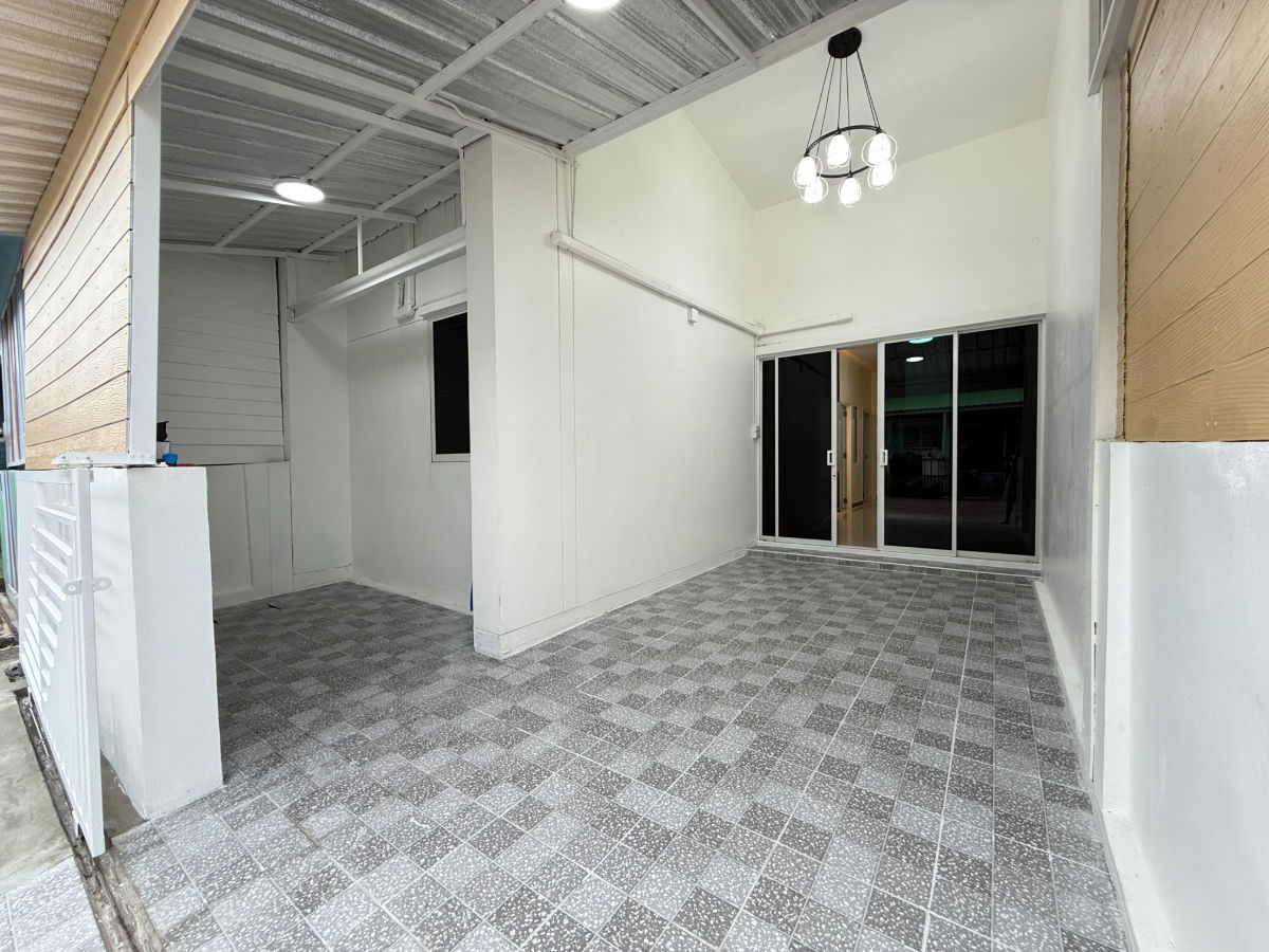 รูป The Money Me พระราม2-บางหญ้าแพรก บ้านรีโนเวทใหม่พร้อมอยู่ ราคาพิเศษ ฟรีค่าใช้จ่ายวันโอน - รูปที่ 2/13