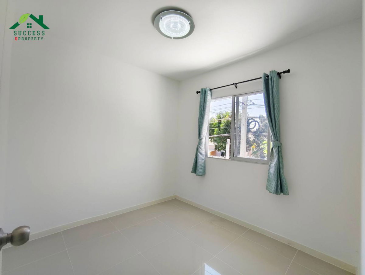 รูป ขายทาวน์เฮ้าส์ พฤกษา 74/3 ศรีนครินทร์-เทพารักษ์ รีโนเวทแล้ว ที่ดินเยอะ เนื้อที่ 30 ตร.ว. ต่อเติมหลังคาหลังบ้าน ใกล้รถไฟฟ้า ใกล้ทางด่วน เพียง 15 นาที - รูปที่ 17/20