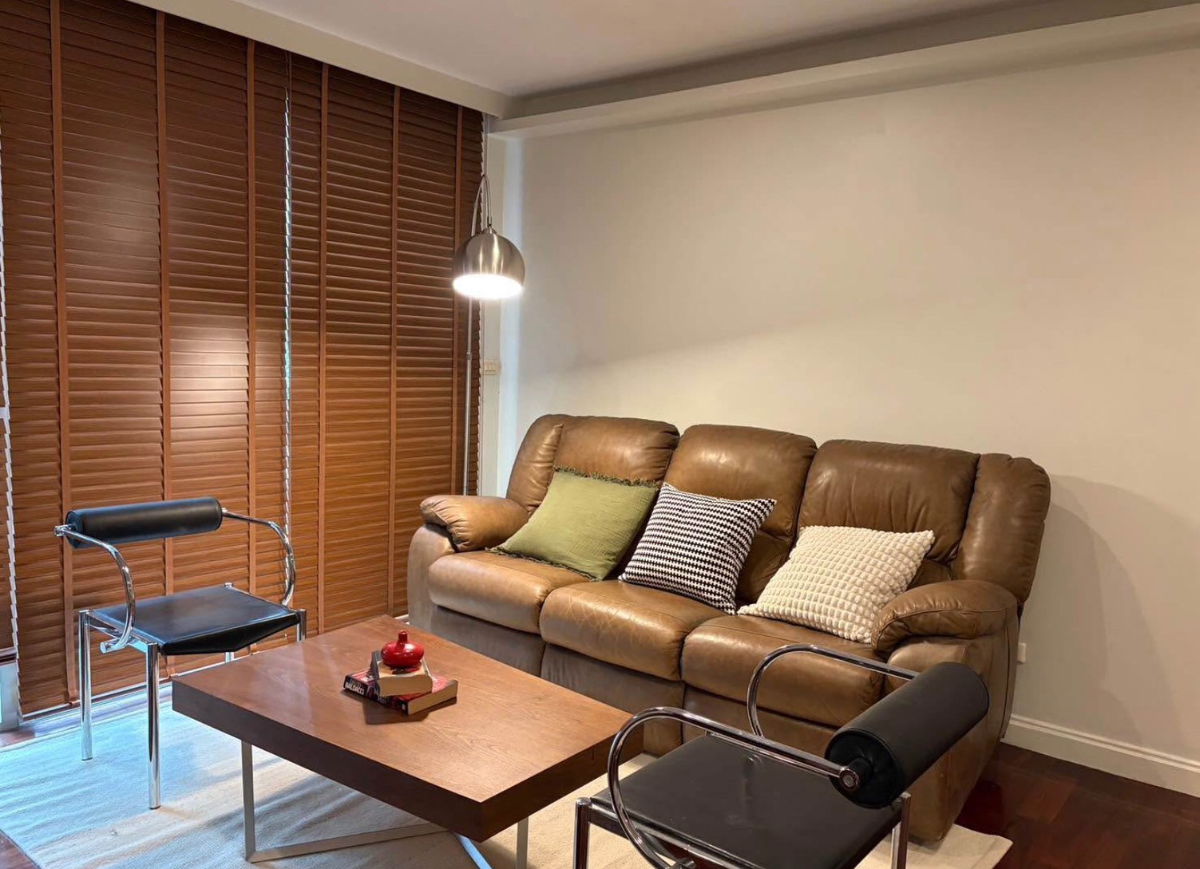 picture 49                         Plus - 3/9