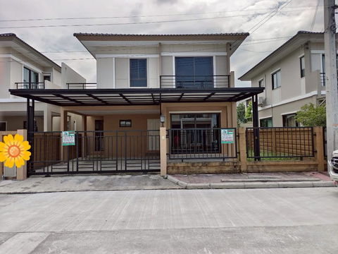 For Sale: 2-Storey Single Detached House at Passorn Pride Pinklao–Wongwaen, Move-in Ready, Free Air Conditioners in Every Room