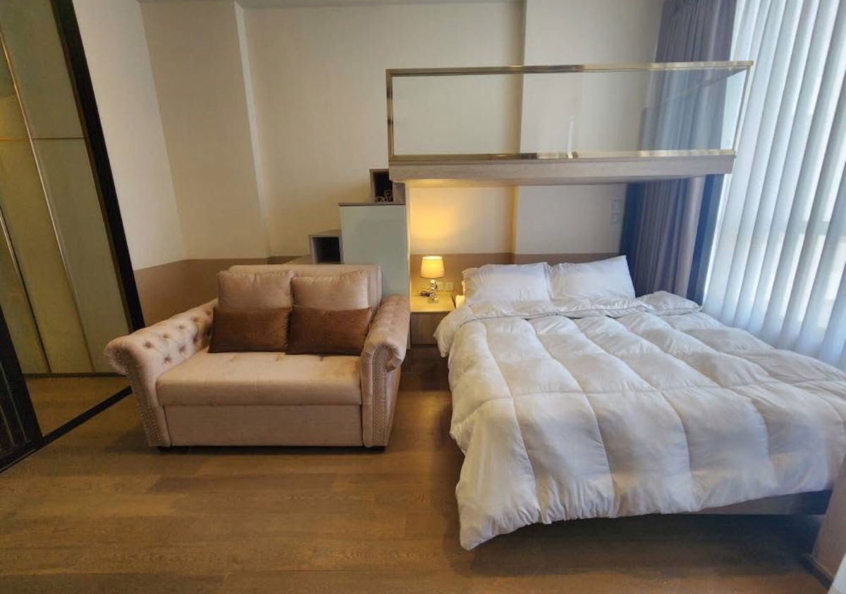 picture  PARK ORIGIN                      PHAYATHAI  - 2/6