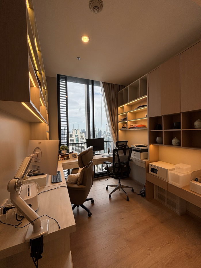 picture For Rent – Noble BE19 | 1 Bedroom + Study | 67 sqm | High Floor | BTS Asoke & MRT Sukhumvit - 5/12
