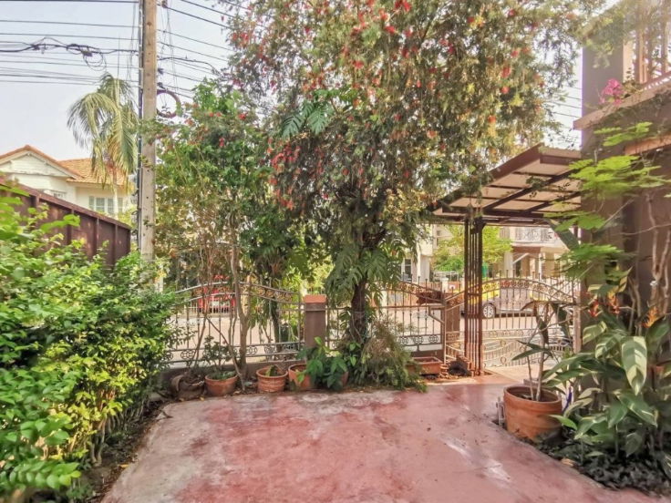 รูป ขายบ้านแฝดมือสองนนทบุรี โครงการ ชวนชื่น ปิ่นเกล้า-วงแหวน เนื้อที่ 38.50 ตร.ว. ใกล้รถไฟฟ้าสายสีม่วงสถานีตลาดบางใหญ่ - รูปที่ 2/12