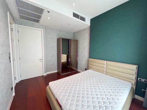 BTS Thong lor 1.2 km. Price  40,000 Baht Condo Khun by yoo ( Rental )