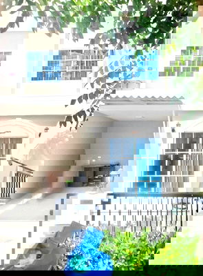 เช่าทาวน์โฮม คลองหลวง ปทุมธานี : ให้เช่า ไลโอ วงแหวน รังสิต-คลอง 4  (Lio Wongwan Rangsit-Khlong 4) คลองสี่ คลองหลวง