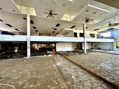 เช่าอาคารพาณิชย์ กรุงเทพมหานคร : อาคารเชิงพาณิชย์ให้เช่า ติดถนนอ่อนนุช | หน้ากว้างติดถนนประมาณ 9+ เมตร/Unit | ปล่อยเช่าตามสภาพ