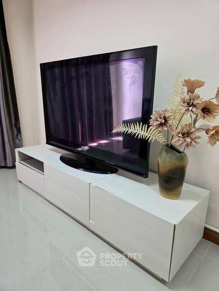 รูป คอนโด 2-ห้องนอน ที่ ศรีวรา แมนชั่น คอนโดมิเนียม 1 ใกล้ MRT ศูนย์วัฒนธรรมแห่งประเทศไทย (ID 2393595) - รูปที่ 2/12