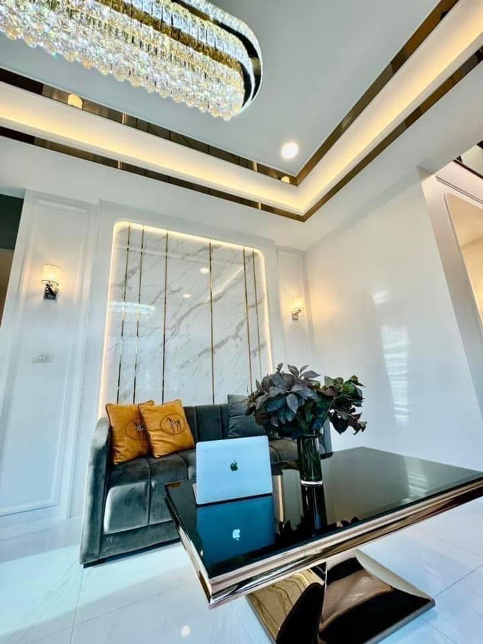 รูป ขายบ้าน รองรับครอบครัวใหญ่ The city บางนา 5 ห้องนอน 5 ห้องน้ำ 3 จอด 21.9 ล้าน เครื่องใช้ฟ้าครบ  คุณบี โทร 064-146-6445 (229AGBE) - รูปที่ 18/50