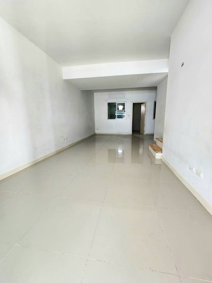 รูป ขายทาวน์เฮ้า ทำเลดี ใกล้ห้างแฟชั่น : ม.พฤกษาวิลล์89 วงแหวน-รามอินทรา  ซ.กาญจนาภิเษก6/1(คู้บอน27 แยก10)  ถ.คู่ขนานกาญจนาภิเษก  คู้บอน  รามอินทรา - รูปที่ 4/16