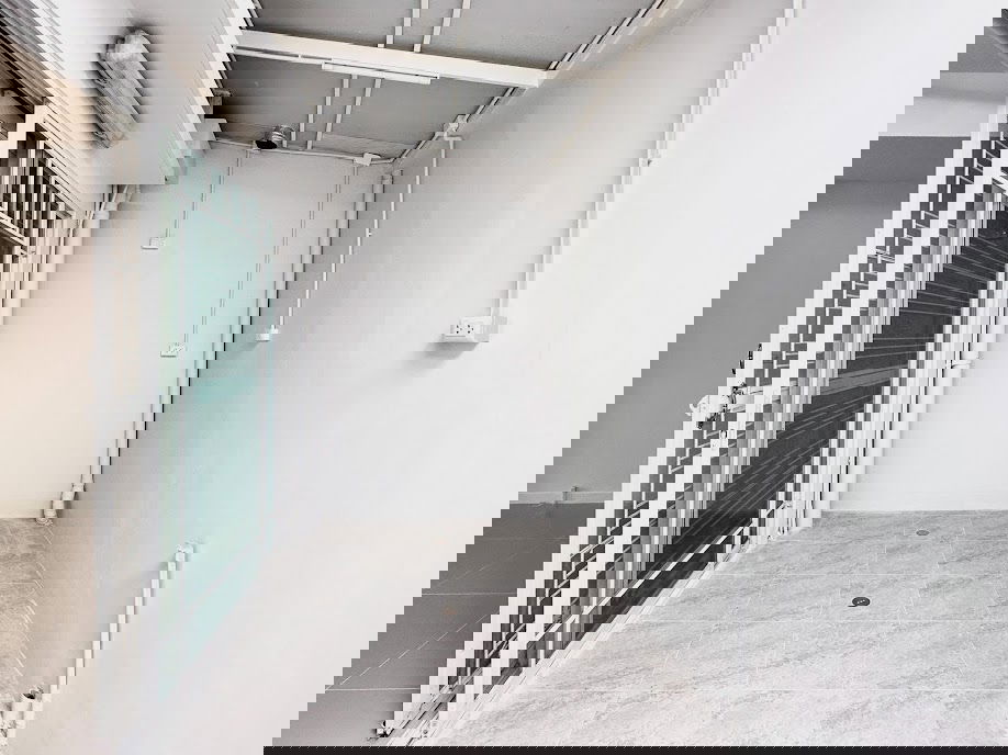 รูป ขายทาวน์โฮม 2 ชั้น หมู่บ้าน วิลลาจจิโอ บางนา 2 ห้องนอน 3 ห้องน้ำ 1 ที่จอดรถ เพียง 1.69 ล้านบาท!! - รูปที่ 16/29