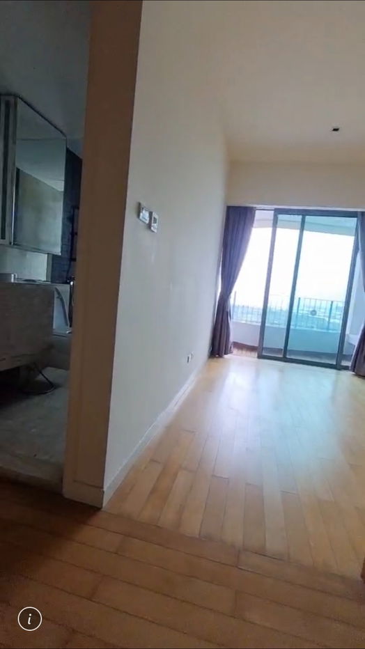 picture 4 unites available here The Pano rama 3 road Riverside Condominium  - 11/18