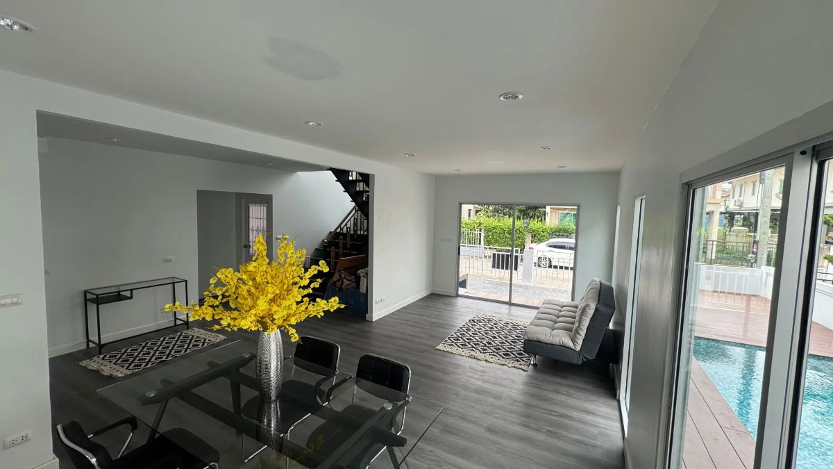 picture Luxury Private Pool Villa | Pruksa Puri Kingkaew - 4/9