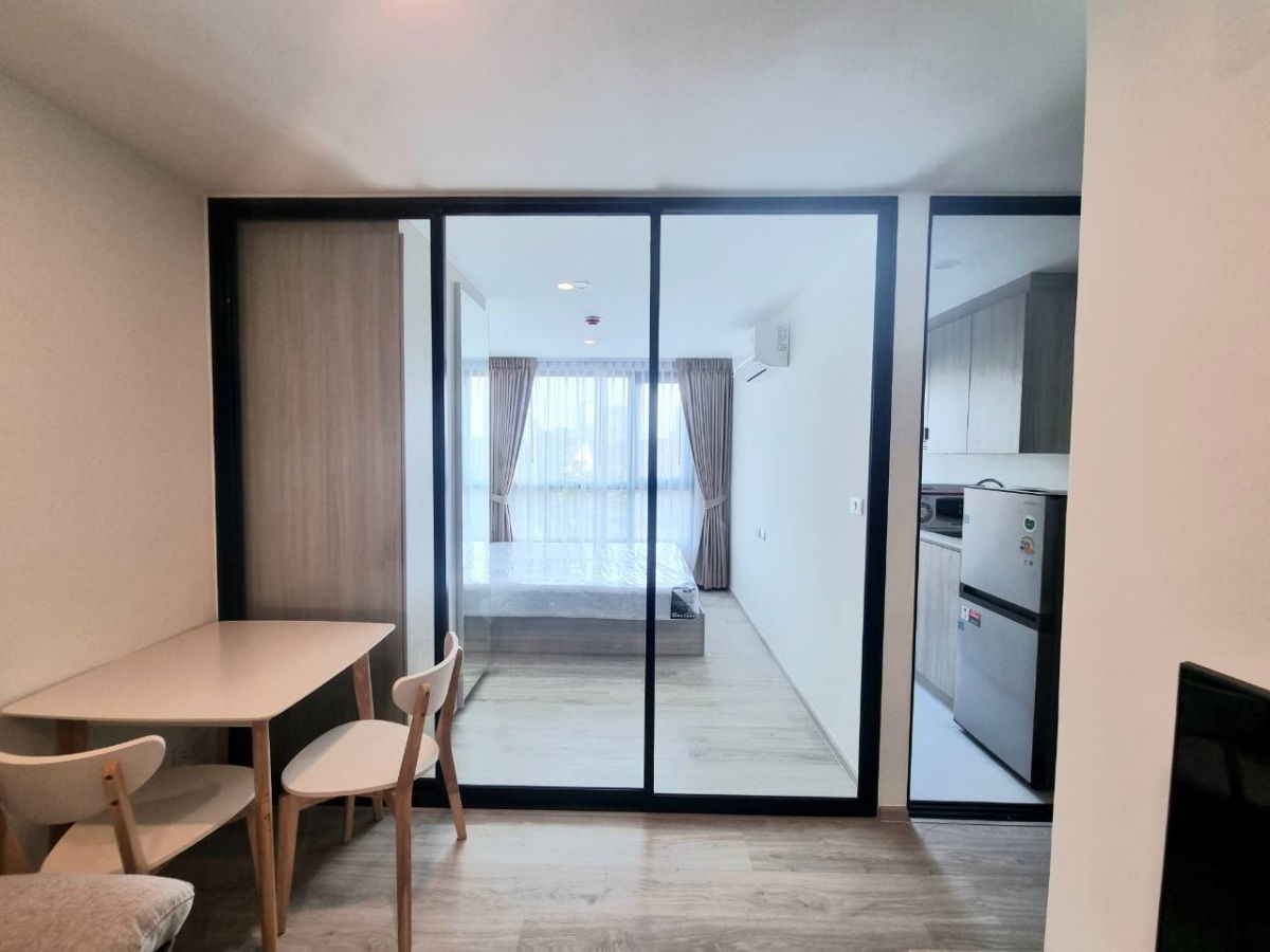 รูป ให้เช่าคอนโดเลี้ยงสัตว์ได้ ศุออริจิ้น เพลย์ ศรีอุดม สเตชั่น เครื่องใช้ฟ้าครบ 28 ตรม ชั้น 3 15,000 คุณบี โทร 064-146-6445 (232AGBE) - รูปที่ 2/13