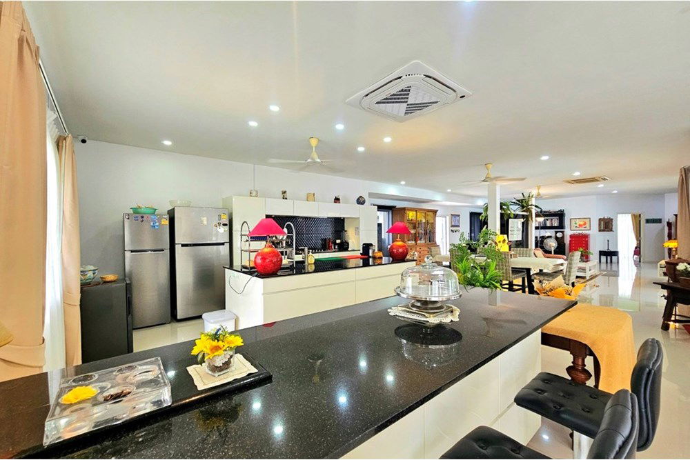 รูป [920601001-549] ขายบ้านเดี่ยว 3 ห้องนอน 3 ห้องน้ำ ในซอยหัวหิน 6 - รูปที่ 37/65