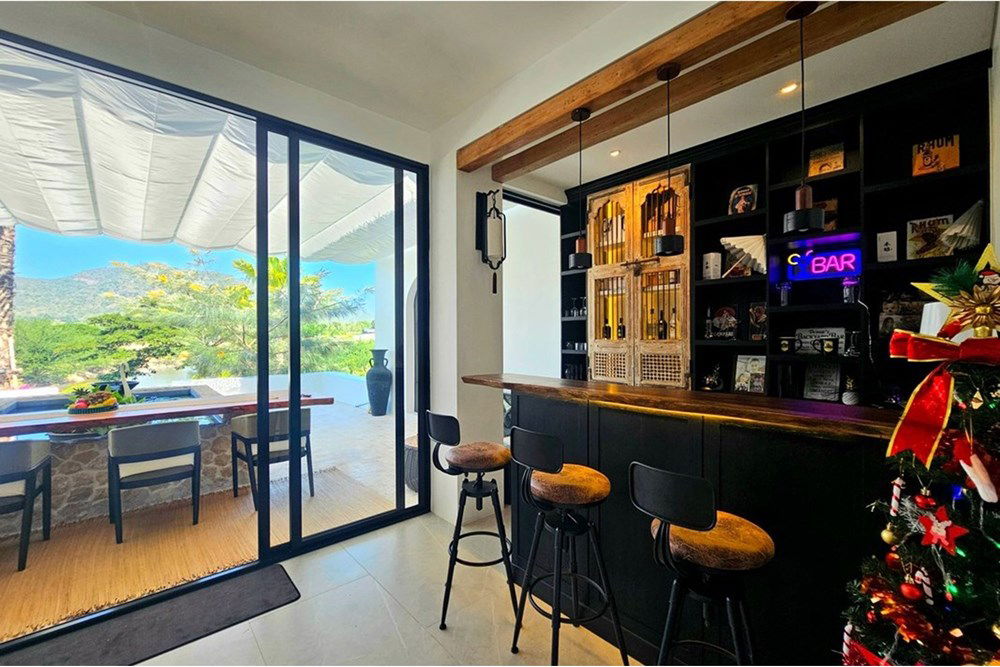 รูป [920601001-799] ขายวิลล่าสไตล์บาหลีสุดหรู 4 ห้องนอน 6 ห้องน้ำ ในหัวหิน 70 - รูปที่ 52/97