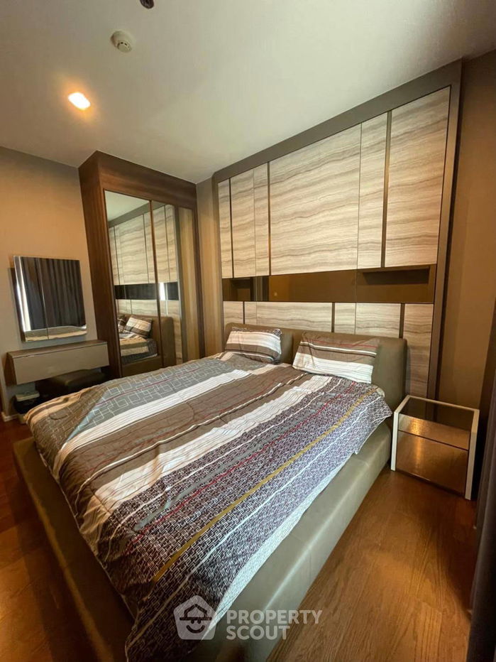 picture 3-BR Condo at Menam Residences in Wat Phraya Krai (ID 1703899) - 4/27