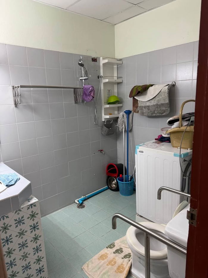 รูป ขายคอนโด 2 ห้องชุด พื้นที่ใช้สอยเยอะ แทบไม่มีใครมาอยู่ คุ้มคนซื้อ เพราะผมรวยอยู่ละ | อาคารไทยรงค์ ทาวเวอร์ สวนหลวง พัฒนาการ 36 - รูปที่ 2/11