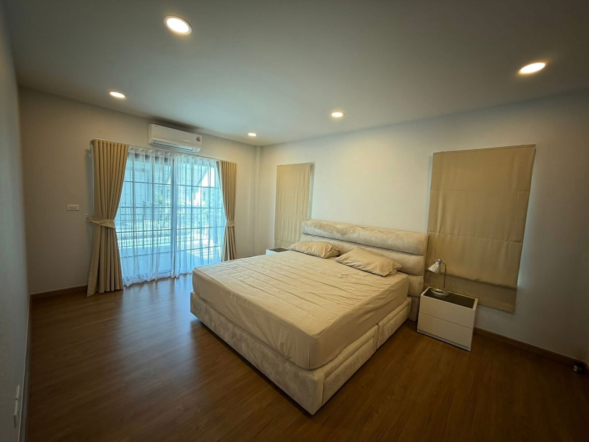 picture #R8512 🎉 291268 House for Rent at Centro Bangna - 13/21