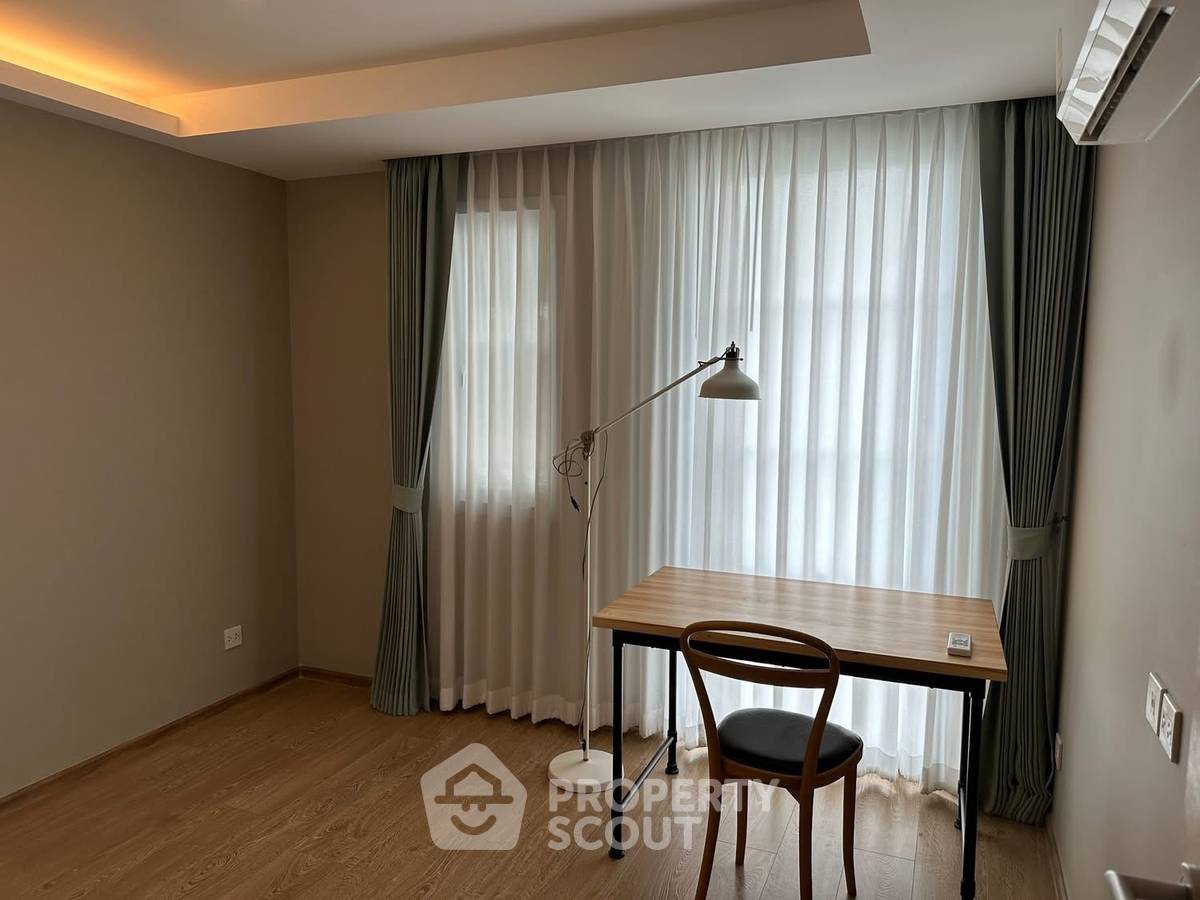 picture 2-BR Condo at Maestro 39 Sukhumvit 39 near BTS Phrom Phong (ID 2356510) - 6/10