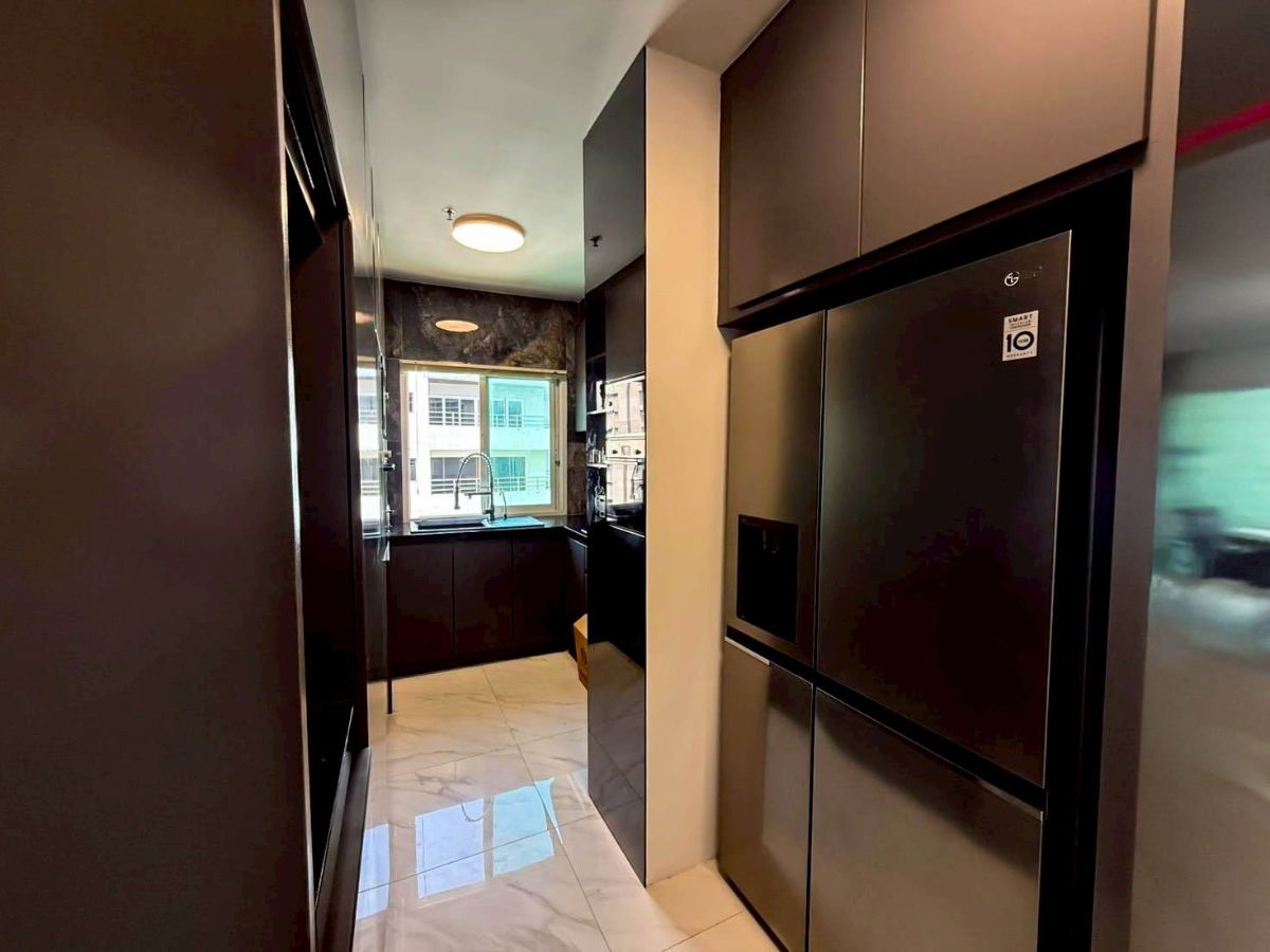 picture Selling View Talay 3B. Stunning ocean view, luxurious interior. The ultimate in luxury! - 9/16