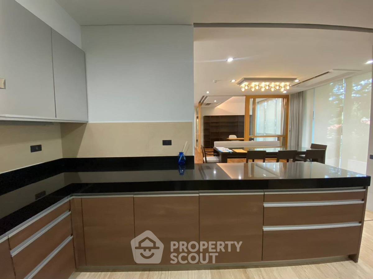 picture 3-BR Condo at Domus Condominium near BTS Asok (ID 2209379) - 12/43