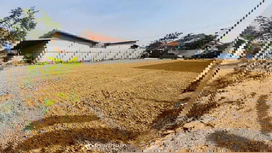 รูป 68121200 : ขายที่ดินแปลงสวยถมแล้ว ติดถนน 2 ด้าน เนื้อที่ 117 ตร.ว. ซอย.ศาลาธรรมสพน์ 11 ทวีวัฒนา กรุงเทพฯ  - รูปที่ 5/9