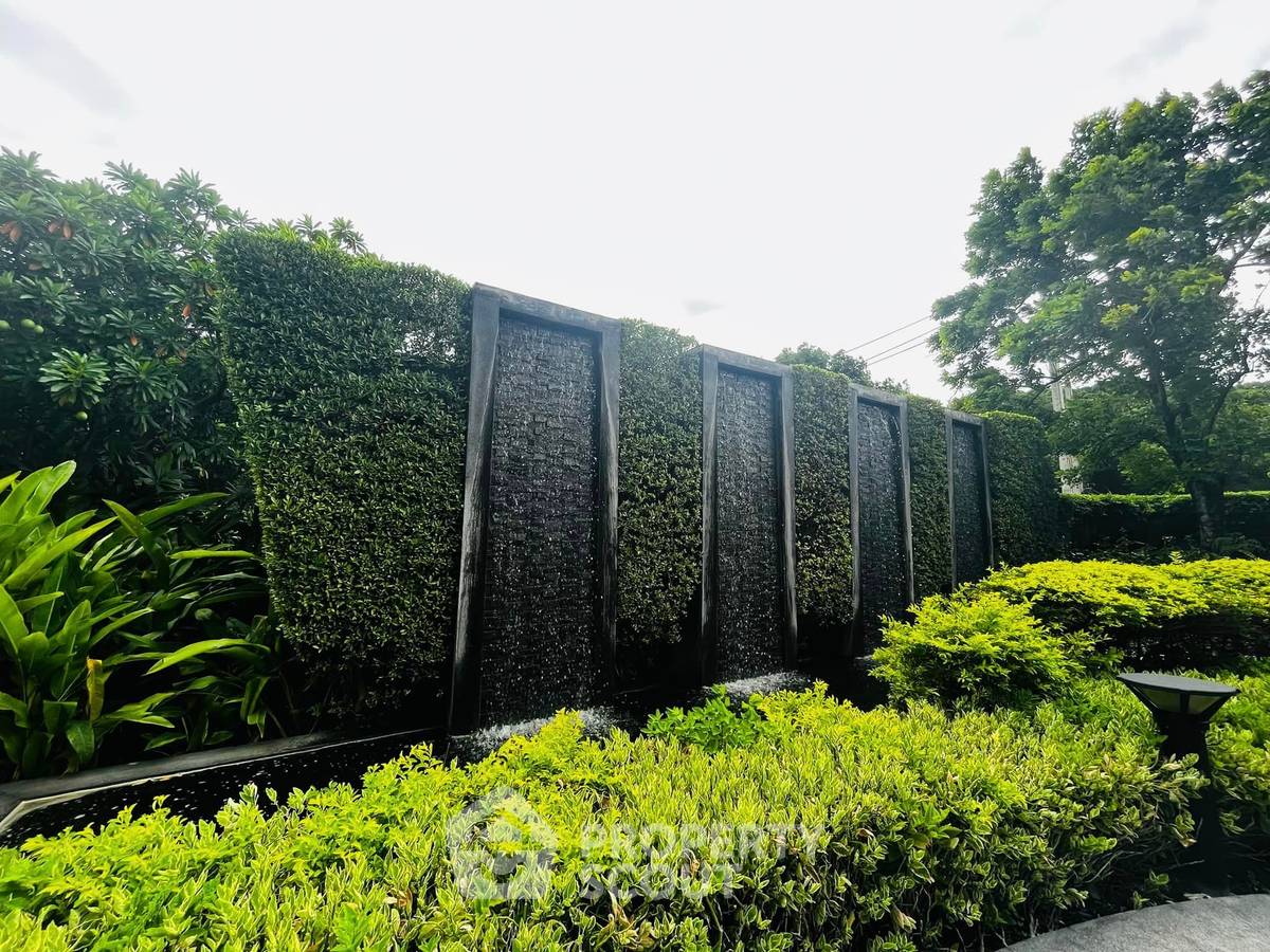 picture 3-BR Condo at Menam Residences in Wat Phraya Krai (ID 1703899) - 11/27