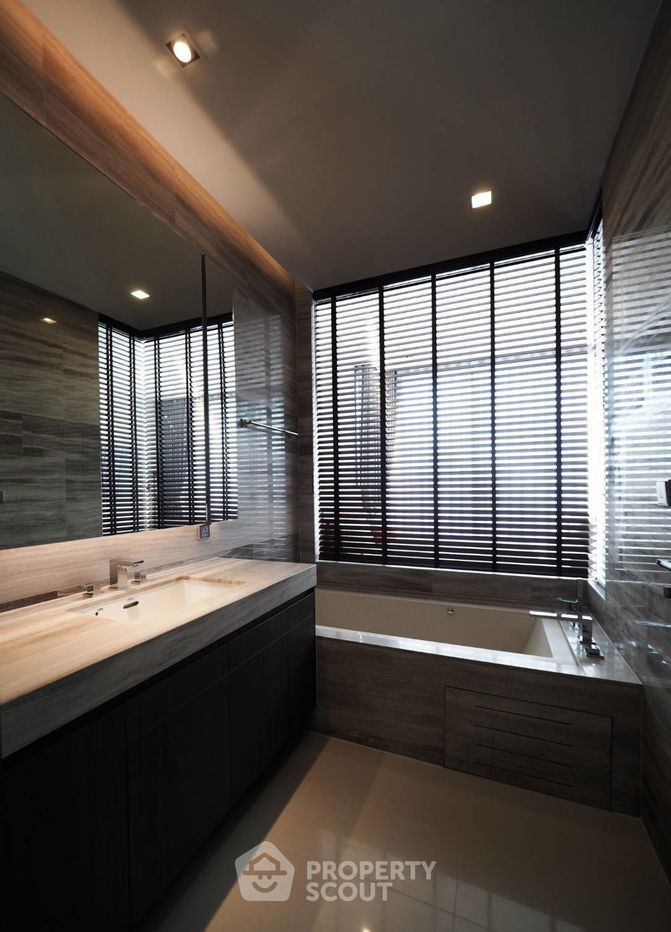 picture 3-BR Condo at Q1 Sukhumvit near BTS Nana (ID 2510914) - 32/34